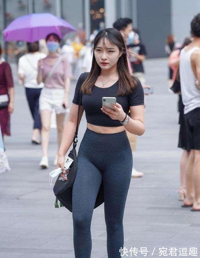 高腰|打底裤瞬间提升气场,看起来好像瘦了好多,还散发出运动休闲气息