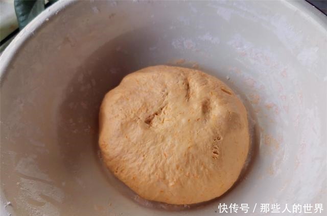 做南瓜饼时,加些这个料,味道营养都提升,软糯香甜,吃了还想吃