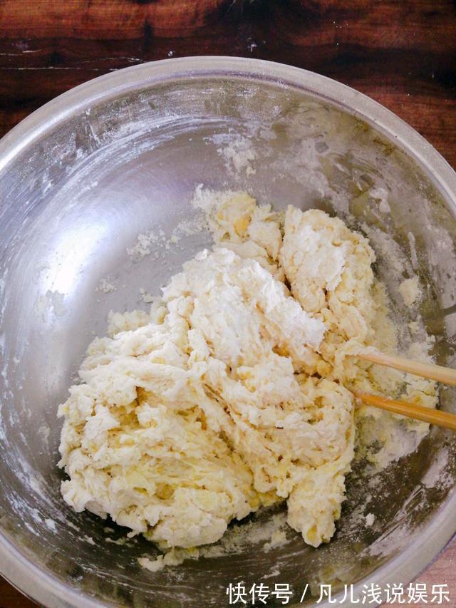 蜂蜜|想吃麻花不用买，自己在家也能做，外酥里软，满满的儿时味道