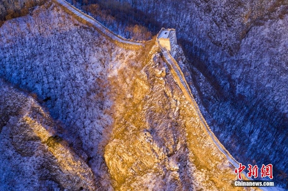 晨光|北京怀柔箭扣长城雪后雄辉壮美