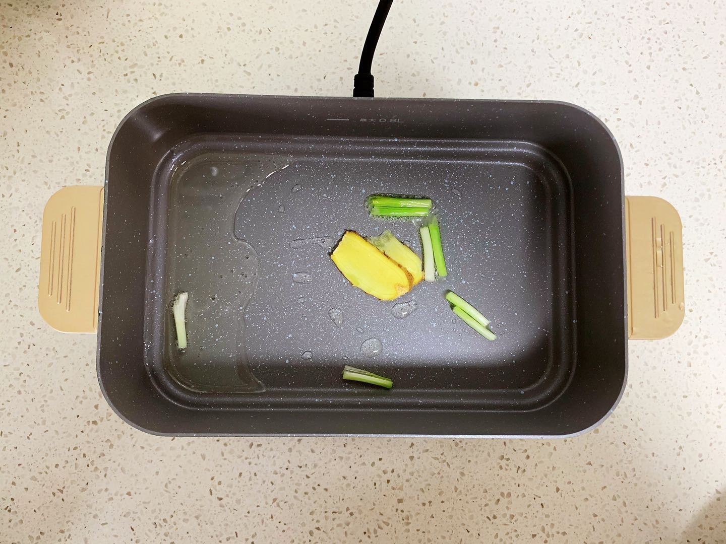 最近我家这汤可火了,午餐煲一锅汤汁都不剩,低脂好喝又营养,赞