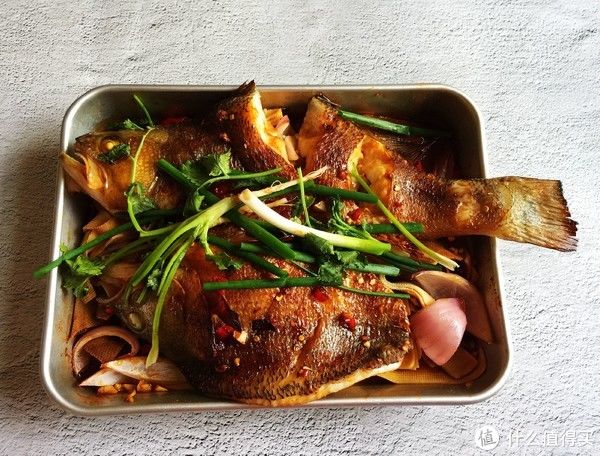 精灵|夏天少吃猪肉多吃它，买来不煎不炖，腌一腌加料烤一烤，鲜香好吃