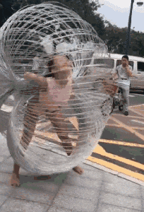 |搞笑GIF趣图:今天点了一道大盘鸡,感觉吃的好亏