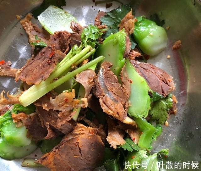 儿菜拌牛肉，即不油腻，又营养美味