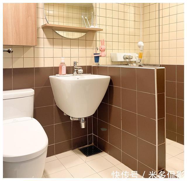 三口之家|120㎡复古风,胡桃木+白的配色干净又养眼,三口之家的简单生活!