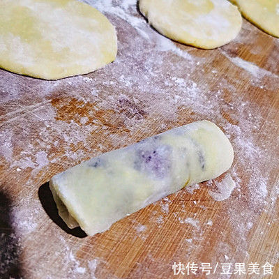 姑娘隔三差五就要吃豆沙红豆卷,超好吃还不长肉