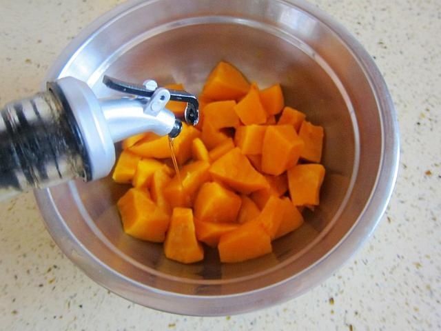 秋季，吃地瓜萝卜都不如它好，价格低廉营养比芒果都高