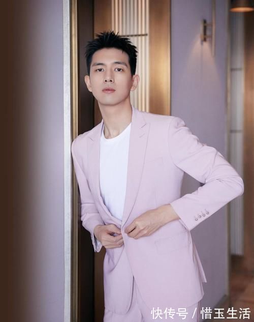 刘海 不管年纪多大的男人,这5种发型要少留,尤其第1种,邋遢还油腻