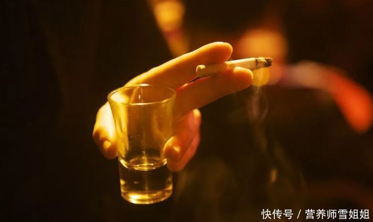 45岁后,为了健康,保持一通,养好二处,坚持三勤,常做四动作