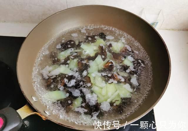 冬天|木耳和它一起吃,修复胰岛,平稳血糖,冬天要常吃,食材价格实惠