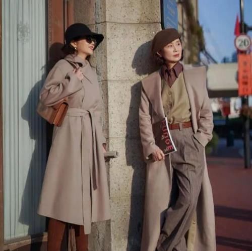 减龄大气！三木妈妈的“轻奢风格”太实用，选对单品，轻松逆龄