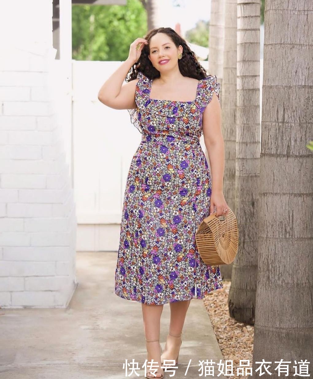 露肤|160斤的大码博主,4条法则教你“瘦身穿搭”,穿衣楷模名不虚传