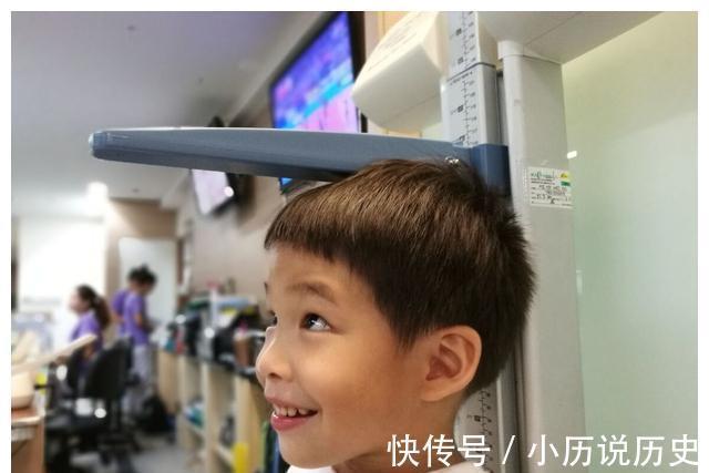 长高|童星荣梓杉预测成年身高174,但却长到182,这4点其实非常