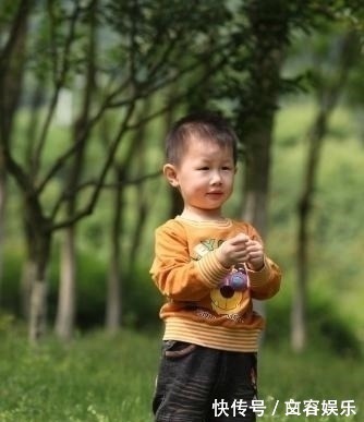 奶奶|把妹妹托付给乡下的姥姥,把哥哥给乡下奶奶,几天后,妈妈笑喷了