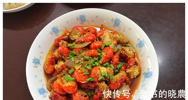 搭配|三口之家的晚餐,4菜1汤,夏天这样搭配,吃得舒坦,实惠又健康!