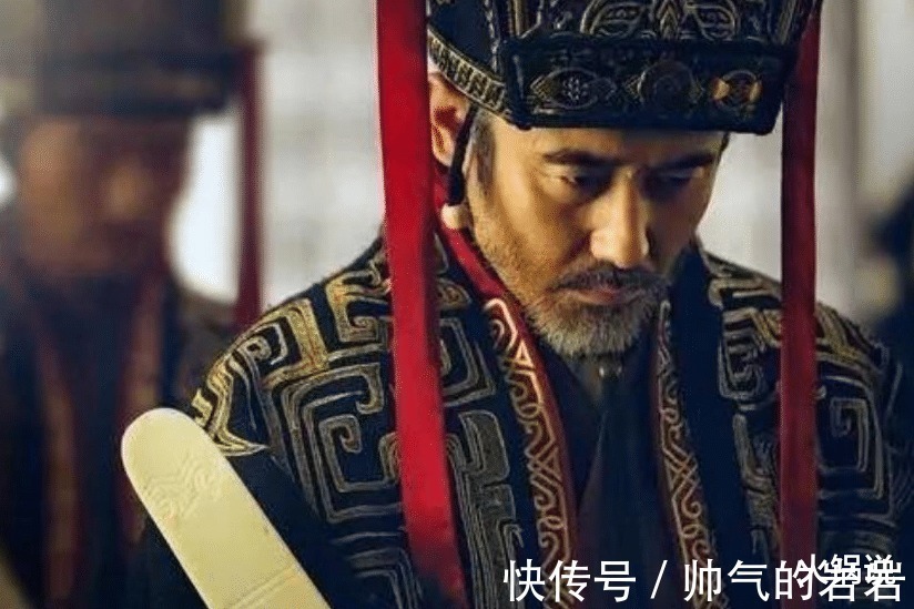 和氏&中国最长的姓氏长达17个字,身份证上放不下,老师点名的噩梦