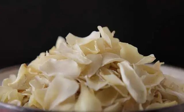 检查|24岁男子肩膀痛,查出肺癌,提醒:身体有2痛1粗,最好检查下