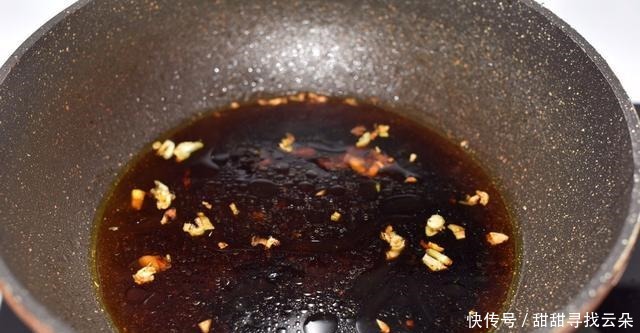 家庭团圆必吃它，红烧做法味道浓，能一下连吃三碗饭，全家都喜爱