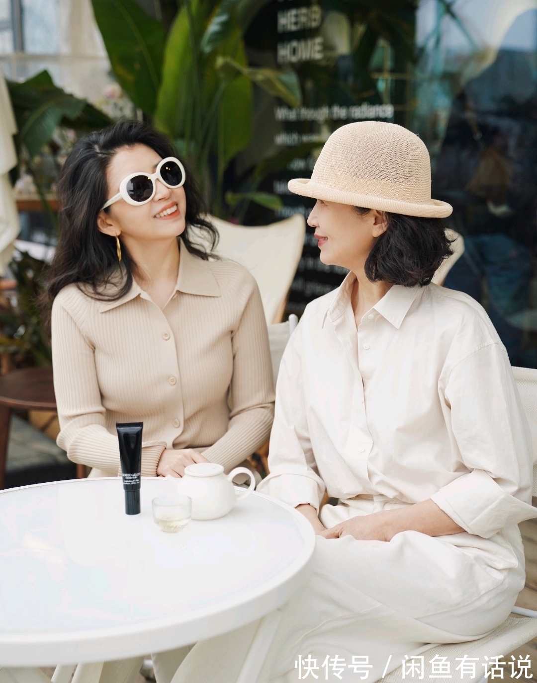 层次感|大妈身上显老的“黑白灰”，却成就了三木妈妈的高级感，值得借鉴