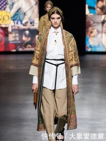 扎染|迪奥2021春夏系列的第二波,印花和扎染,让服装浪漫,更有趣味