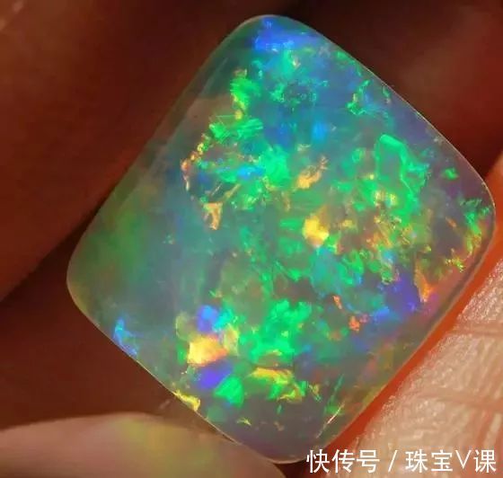 水晶 宝石界的升值黑马,新晋贵妇