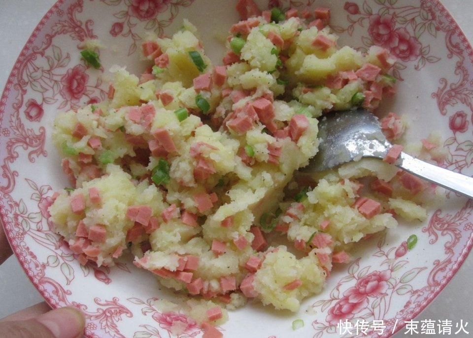 换个做法吃土豆,比薯条更营养更受欢迎,一滴油不放,好吃不上火