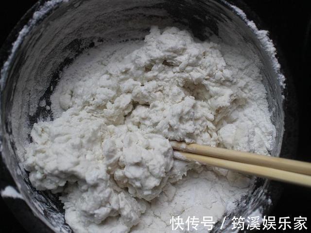 自己做的麻团，不是瘪就是小教你一套零失败的教程