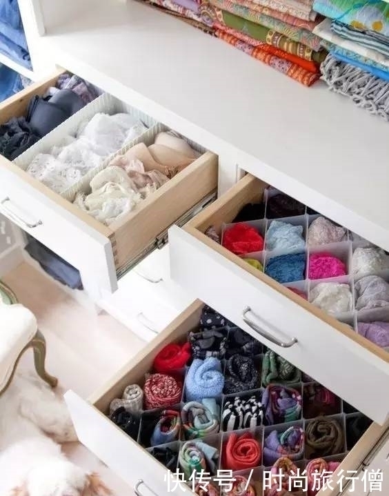 持家媳妇想出来的衣柜收纳大法，实在是太聪明了！