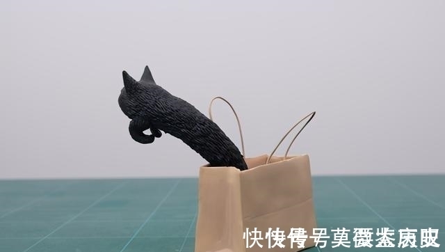 小猫|全球的猫都想屏蔽这个日本人,他到底做了多少沙雕手办?
