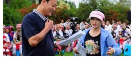 房月婷|主持人房月婷，离婚参加《非诚勿扰》，刚上台就被富豪牵手