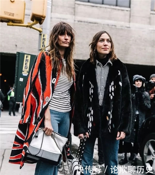 邋遢|见过世面的女人,冬天穿大衣,都不会配这4种内搭,邋遢又掉档次