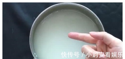 美白|使用淘米水加上白醋洗脸，真的能让皮肤变白吗？