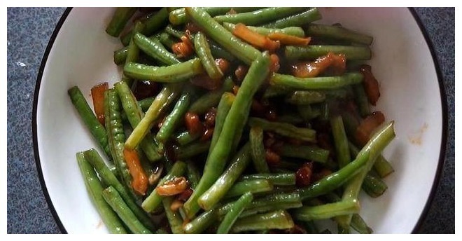 豆角这么做，多吃3碗米饭，做法简单家常，比饭店还好吃