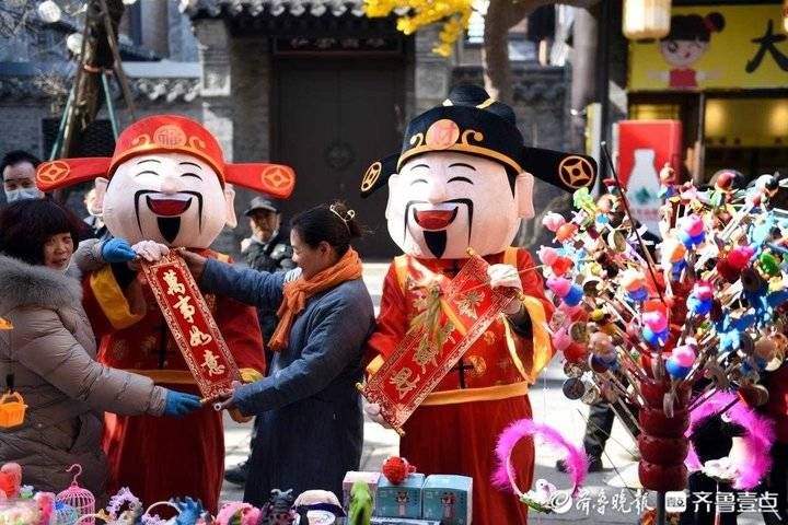 郯国古城|大年初五，郯国古城迎“财神”送祝福