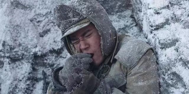 抗美援朝|观影《长津湖》收到盲盒，打开瞬间破防了
