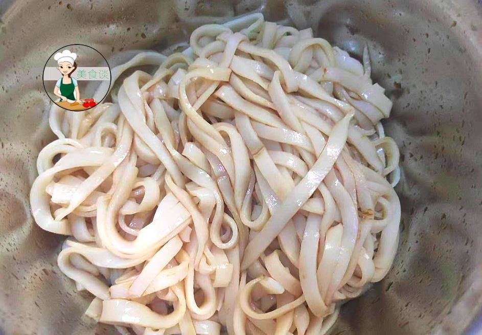 睡眠不好|天热此菜要常吃,清心明目、改善失眠,3元一捆,睡眠不好要多吃