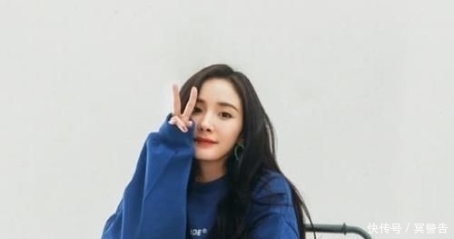 搭配|“卫衣”有你想象不到的时尚美!是直男最爱女生穿搭的单品了!