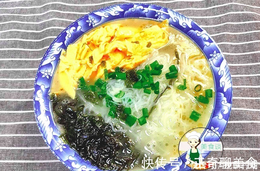 开学啦,早餐儿子最馋这碗粉,5分钟搞定,简单省事,我最乐意做