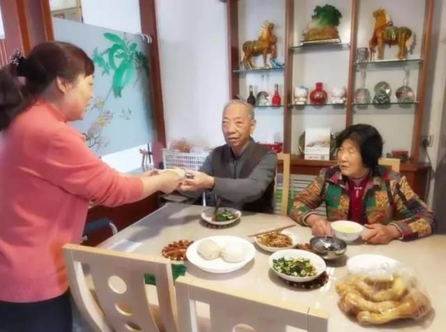 老大|家庭中哪个孩子最孝顺?研究显示:出生顺序决定了孩子是否孝顺