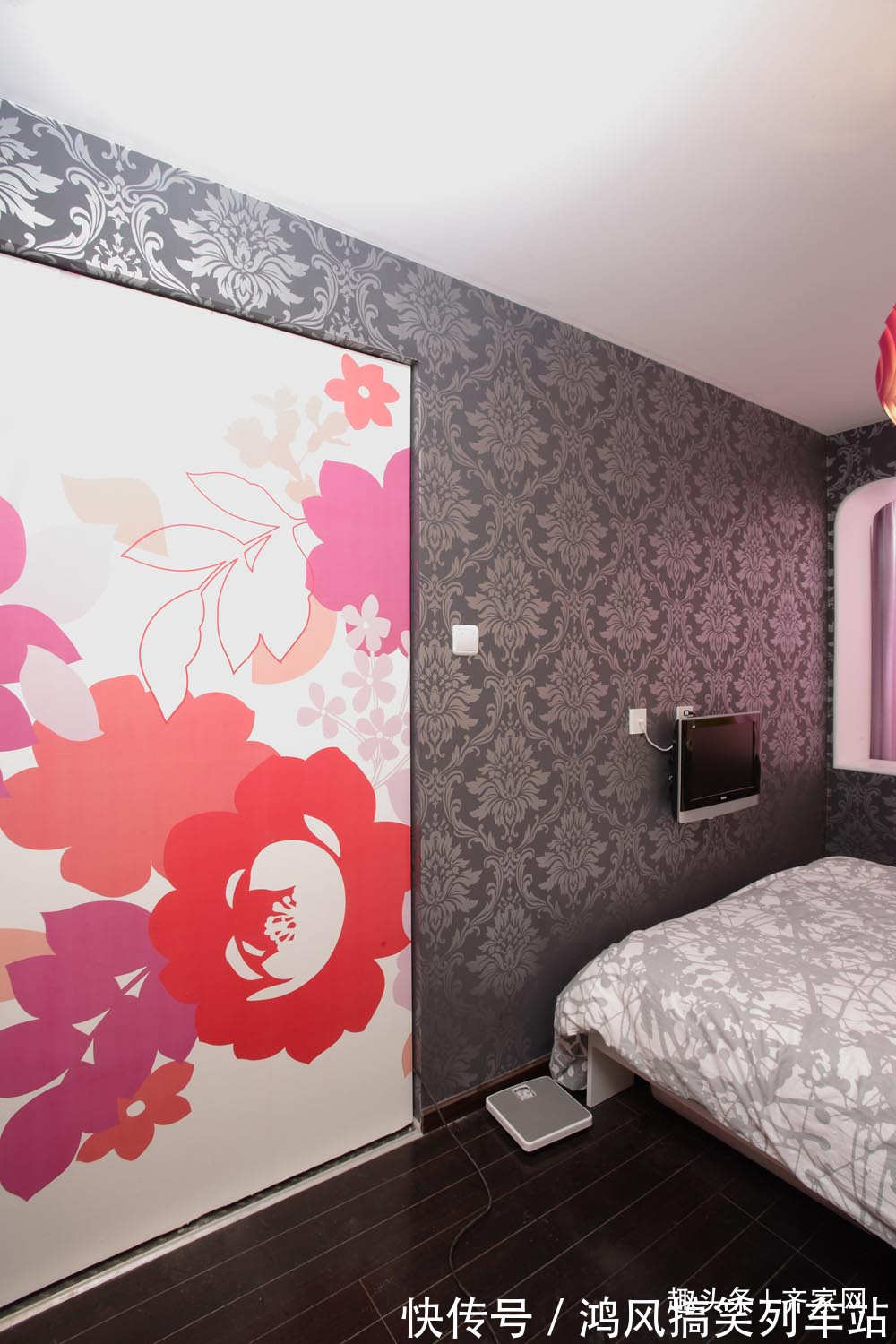 简约风|60平小户型简约风，两台电脑，两把高脚椅，适合情侣的小家！