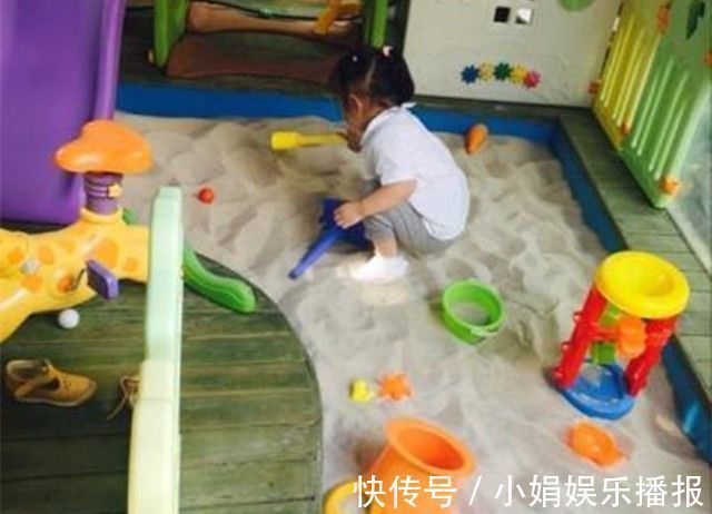 团子|宝宝担心脚丫沾地,苦练“空中一字马”,你家有“同款”娃吗?