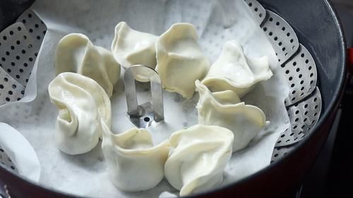 饺子|这才是饺子最好吃的做法，教你一招，外酥里嫩，比水煮的香多了