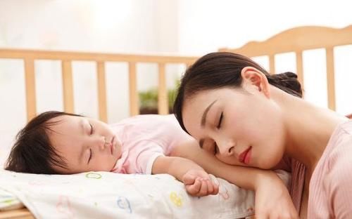 宝宝什么性格,看睡姿就知道了?专家:这种睡姿的孩子更活泼