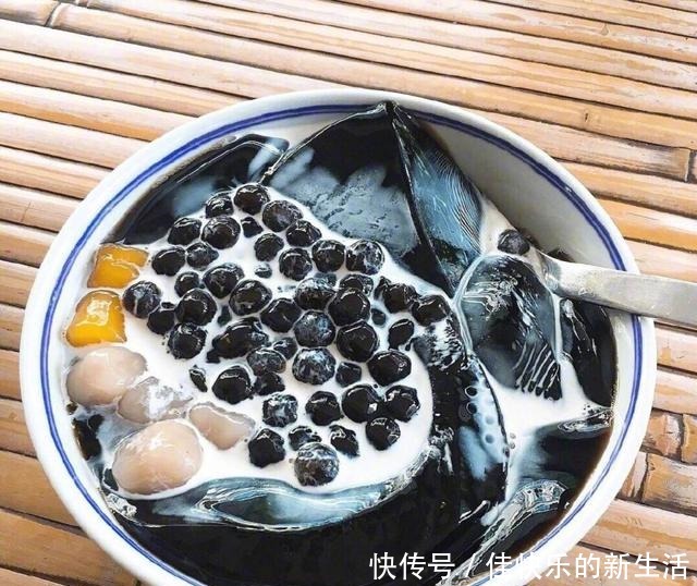 冰糖葫芦|外国人最喜欢的15种中式甜点,你最喜欢哪个