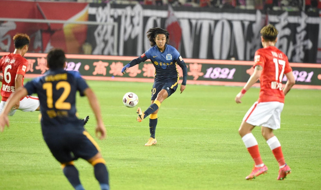 廣州隊|中超霸主做出重要決定！魯能開賽前收壞消息，上港隊這回麻煩大了