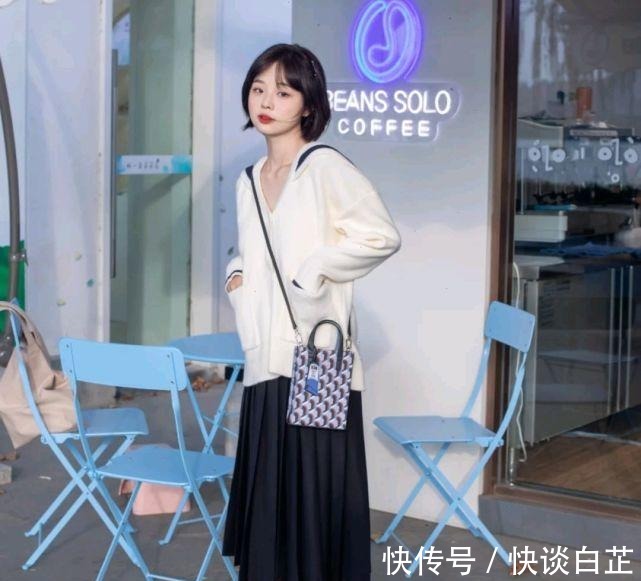 技巧 简单温柔的穿搭不挑人，只要懂得穿搭技巧，轻松成为人群中的焦点