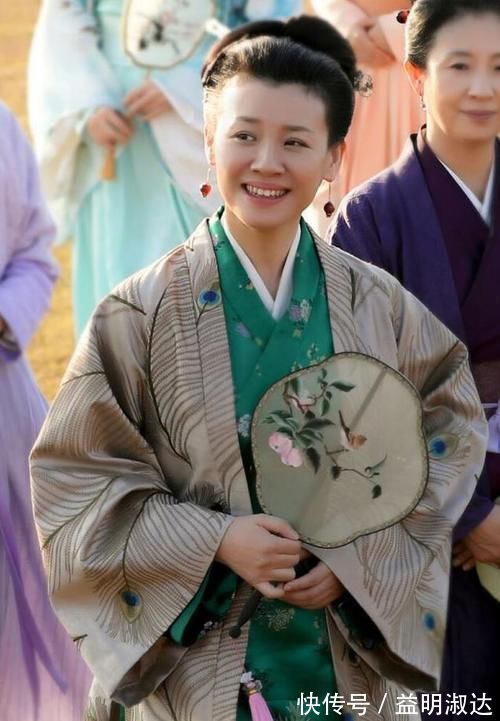 父母愛情|26歲獲得影后,北影校花,卻遭大23歲導演拋棄,今嫁入豪門成贏家