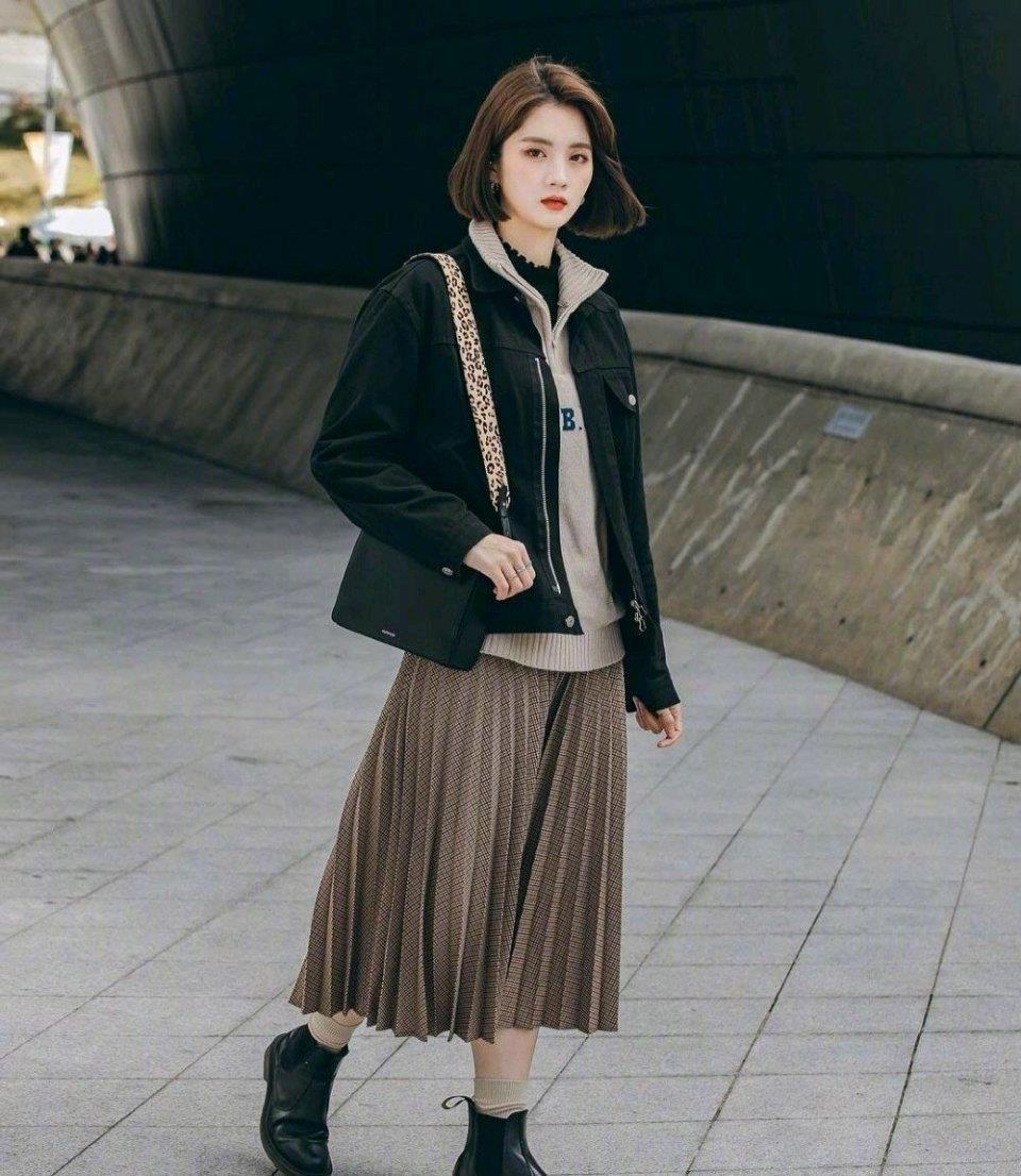 韩国欧尼秋冬街拍合集,搭配简单气质up,日常上班都能轻松应对