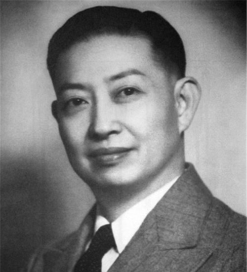 民国最成功二房,以正妻名义娶进门,赶走大房,还将三房拒之门外