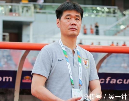 国家队|瞄准2026年世界杯!李霄鹏运筹帷幄,9大U23入选,国足盼冲出亚洲